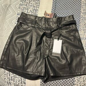 Sophia Vergara faux leather high rise, belted shorts. Women’s size 8.